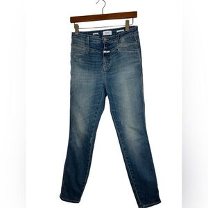 Closed Denim C9123 Skinny Pusher - distressed Light Blue Organic Cotton, Size 27